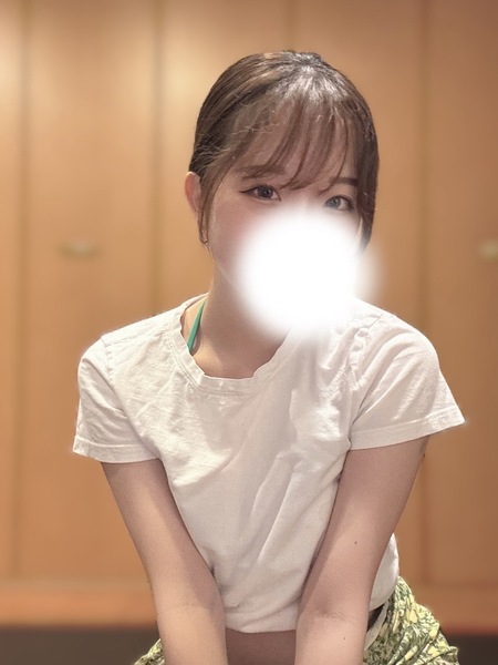 一条あきな
