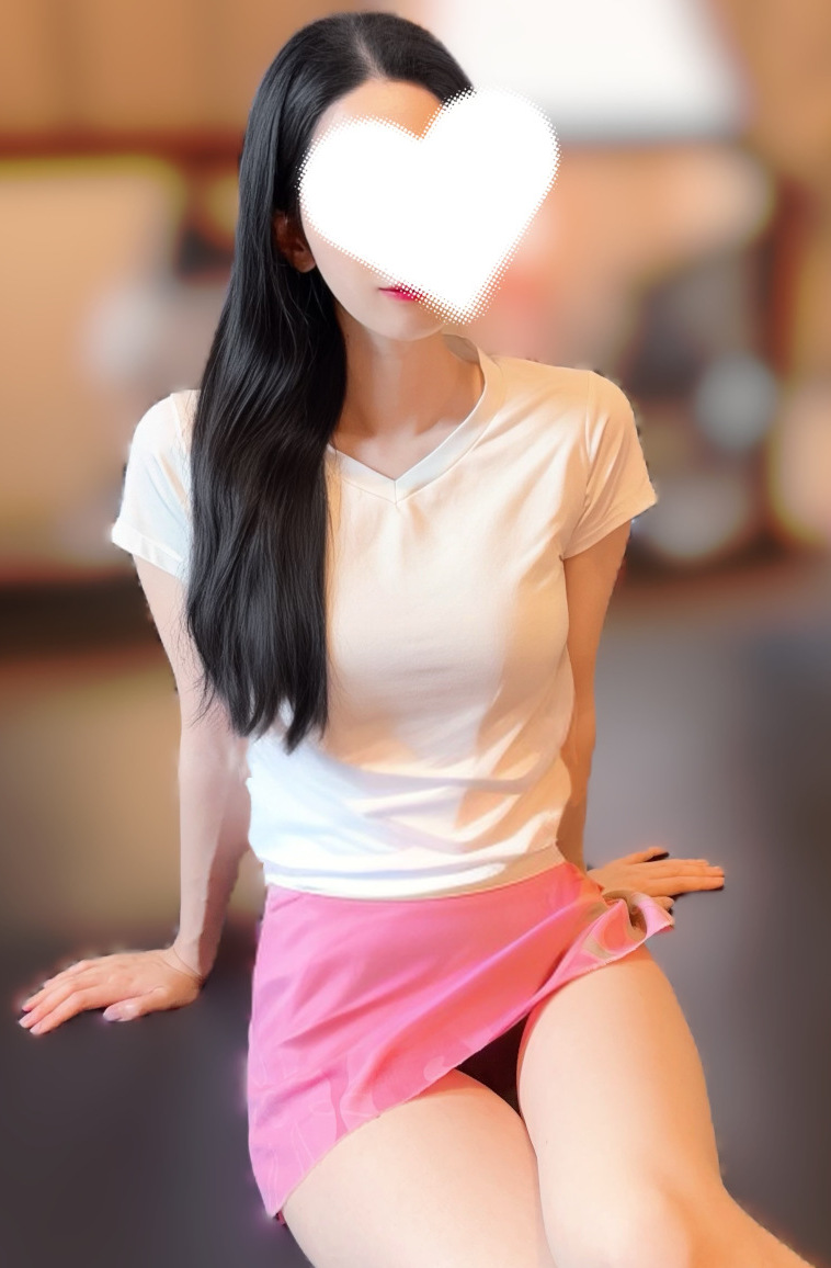 牧原れいな(28)